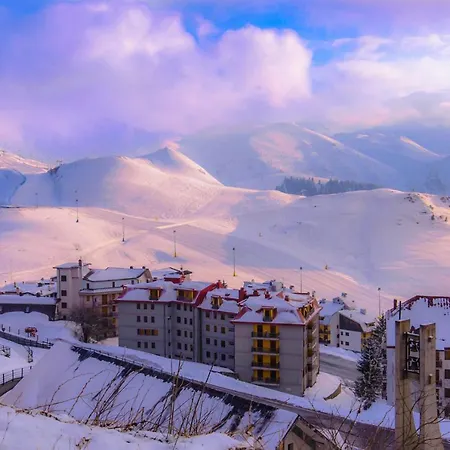 Zona Piazzale Del Prel 프라토 네보소