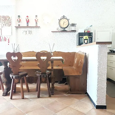Zona Piazzale Del Prel דירה פראטו נבוסו